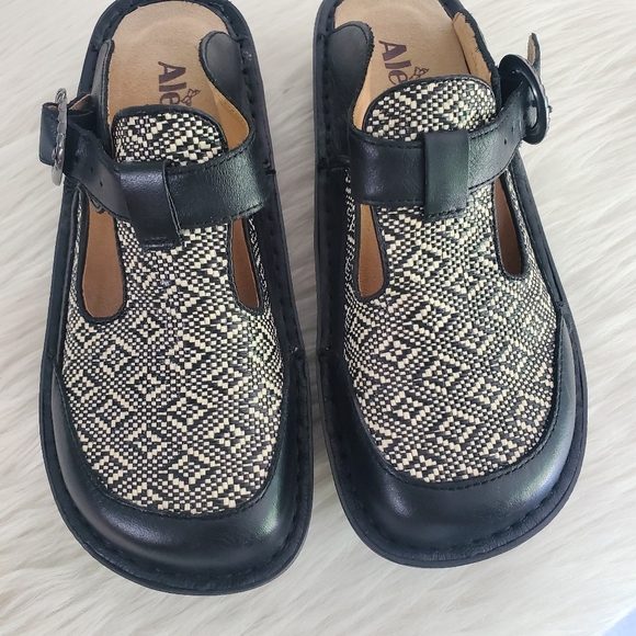 Alegria sz 36 slip on clogs makes black boho woven - Picture 2 of 9
